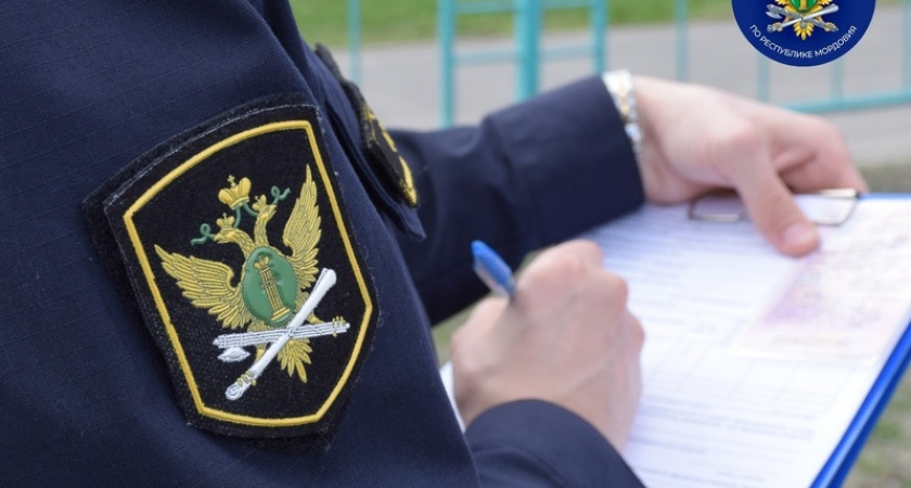 В Саранске приставы совместно с госавтоинспекторами арестовали 6 машин