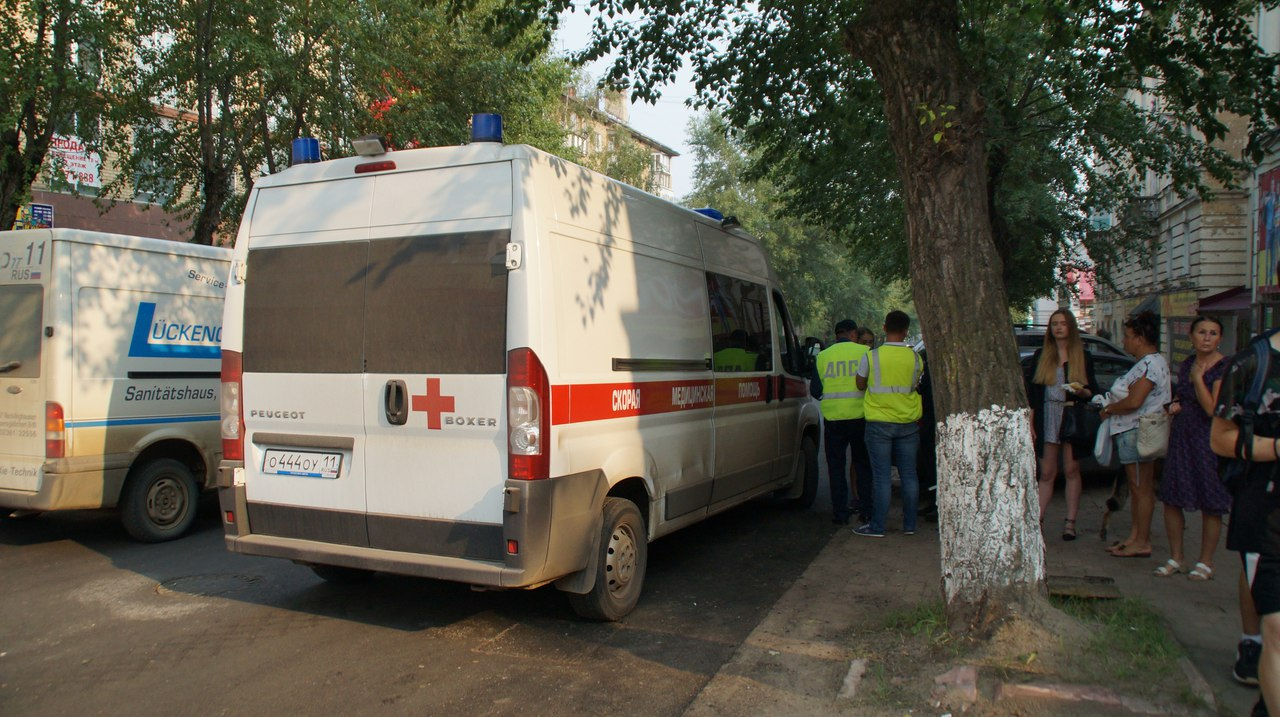 Жительница Саранска переходила дорогу в неположенном месте и попала под колеса иномарки