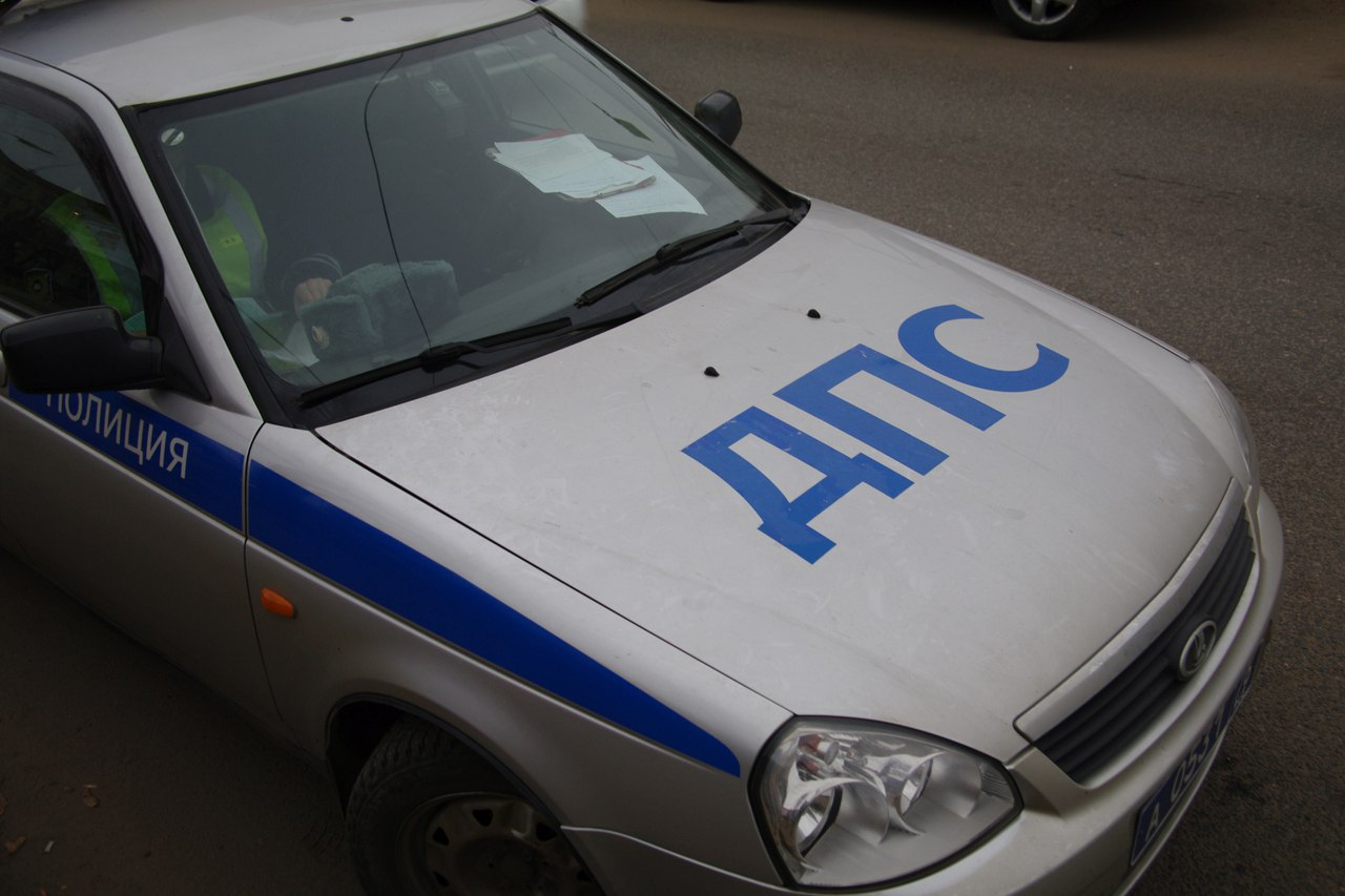 В Мордовии водитель не справился с управлением: один человек пострадал