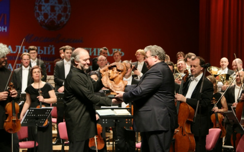Валерий Гергиев и Симфонический оркестр Мариинского театра выступят на «Мордовия Арене»
