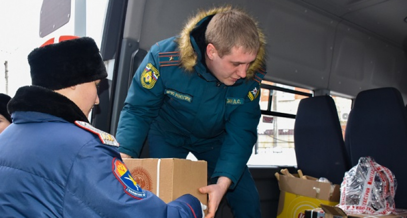 МЧС Мордовии отправило партию гуманитарной помощи участникам СВО