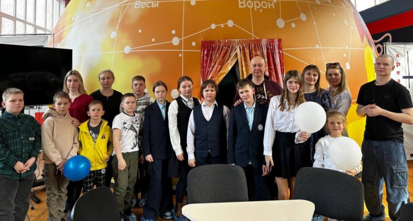 Дети бойцов СВО посетили планетарий в Мордовии