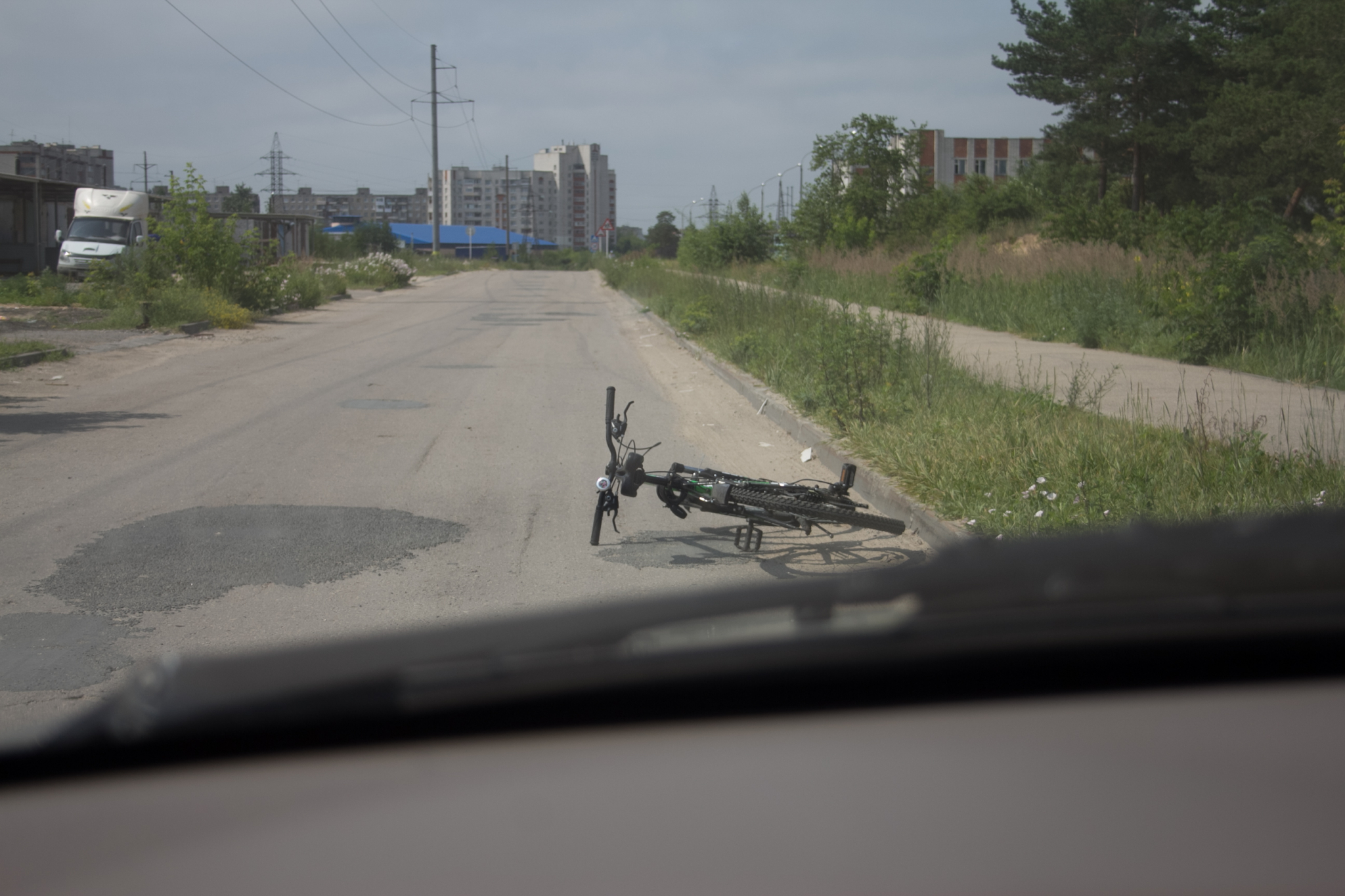 В Саранске юный велосипедист «вылетел» на дорогу и попал под колеса машины