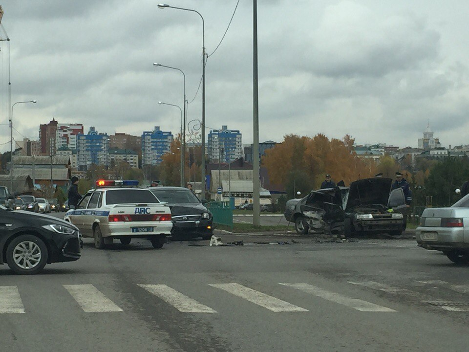Страшная авария в Саранске: столкнулись две легковушки