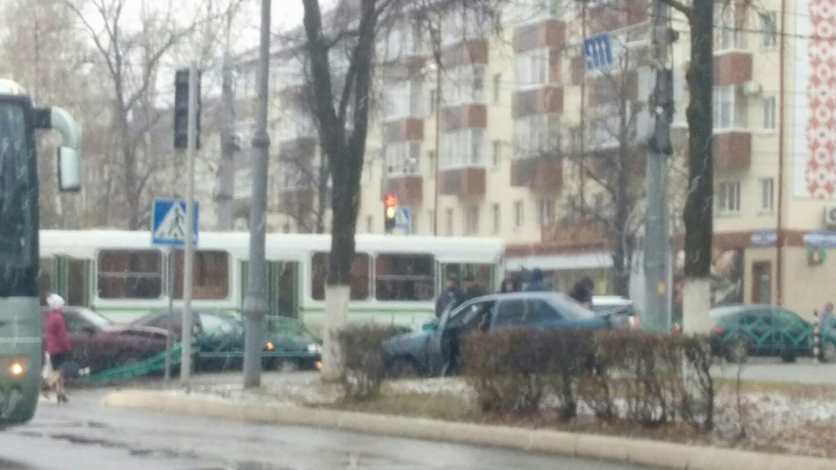 В центре Саранска столкнулись «ВАЗ» и иномарка