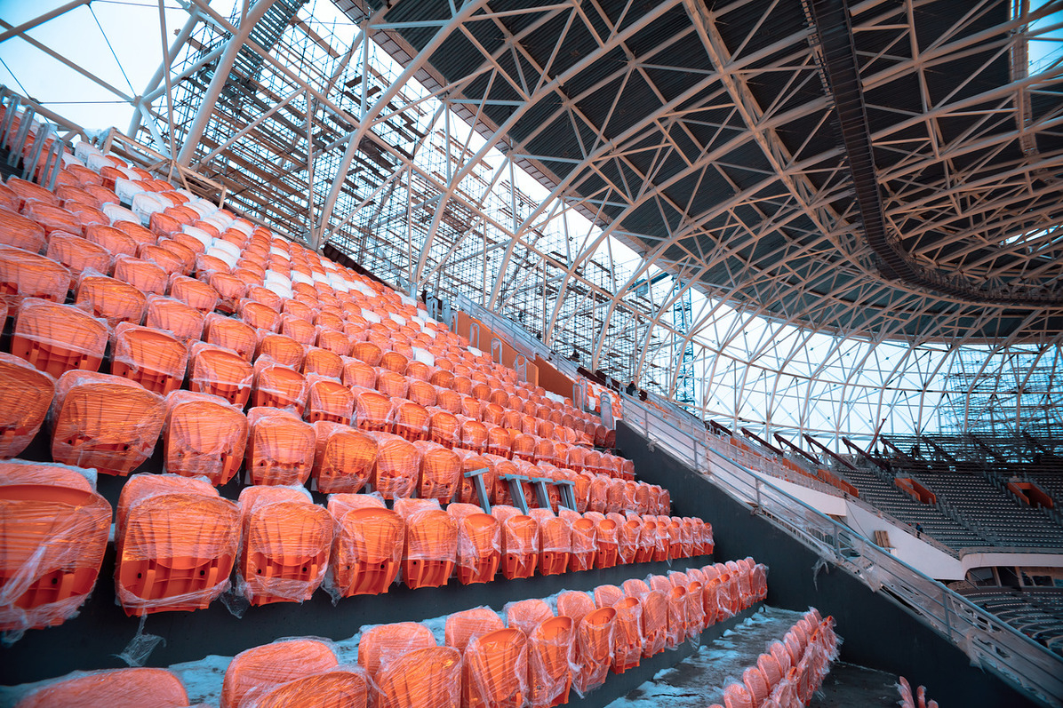 На саранском стадионе «Мордовия Арена» строят временную инфраструктуру