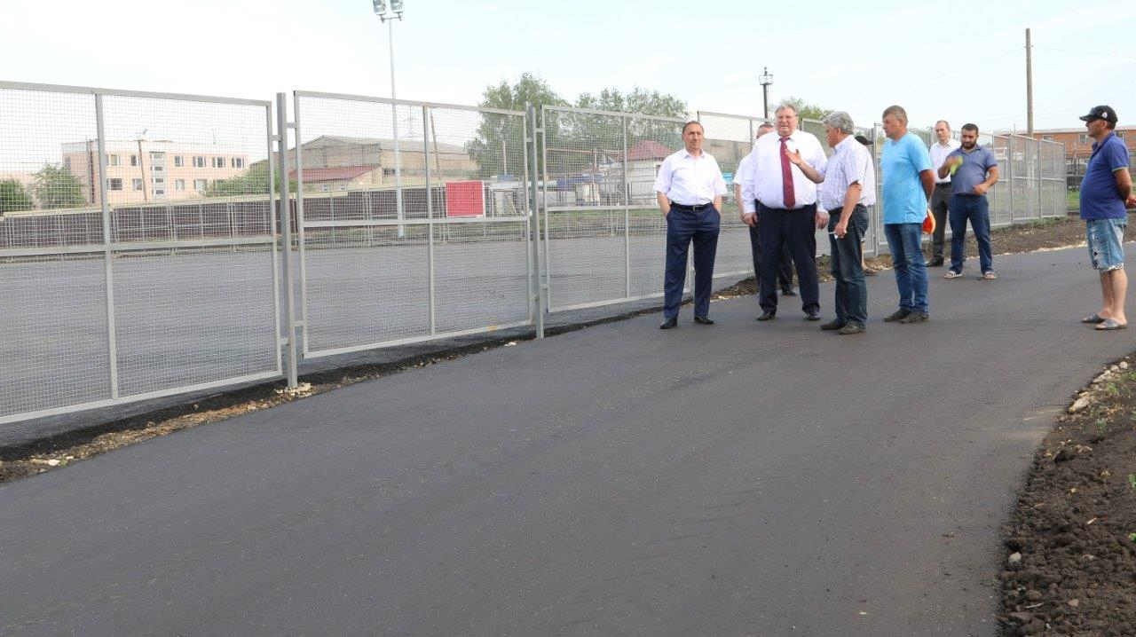 Глава Мордовии проинспектировал завершение строительства перехватывающих парковок