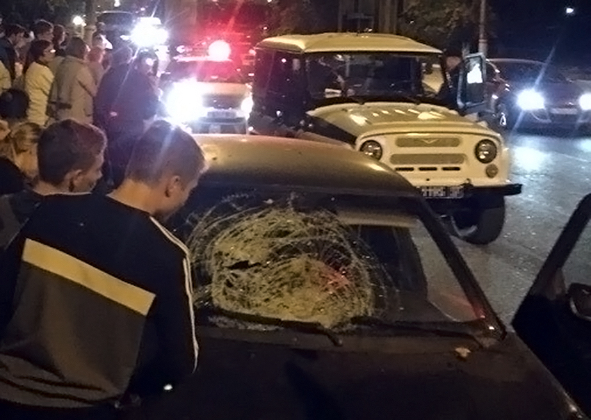 В Саранске толпа едва не устроила самосуд над водителем, который сбил девушку на переходе