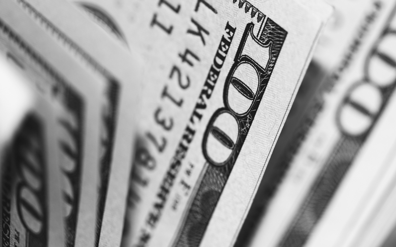 Аналитики предупредили россиян о скачке доллара