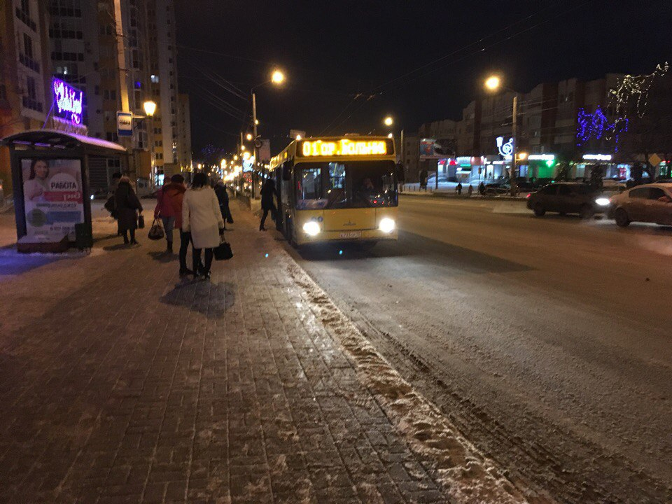 Из-за резкого торможения автобуса пострадала жительница Саранска