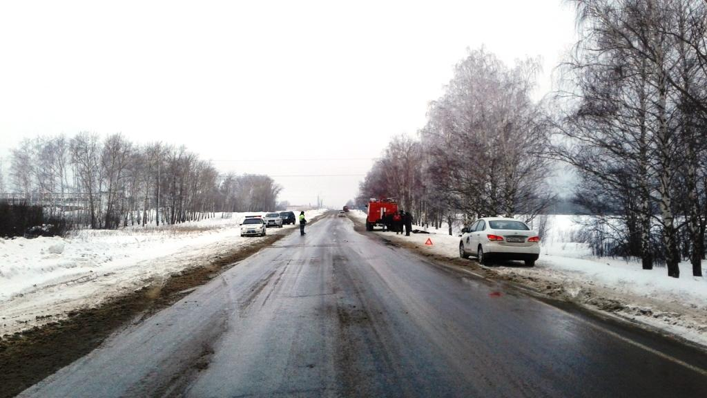 ДТП на трассе в Мордовии: водитель погиб, две пассажирки пострадали