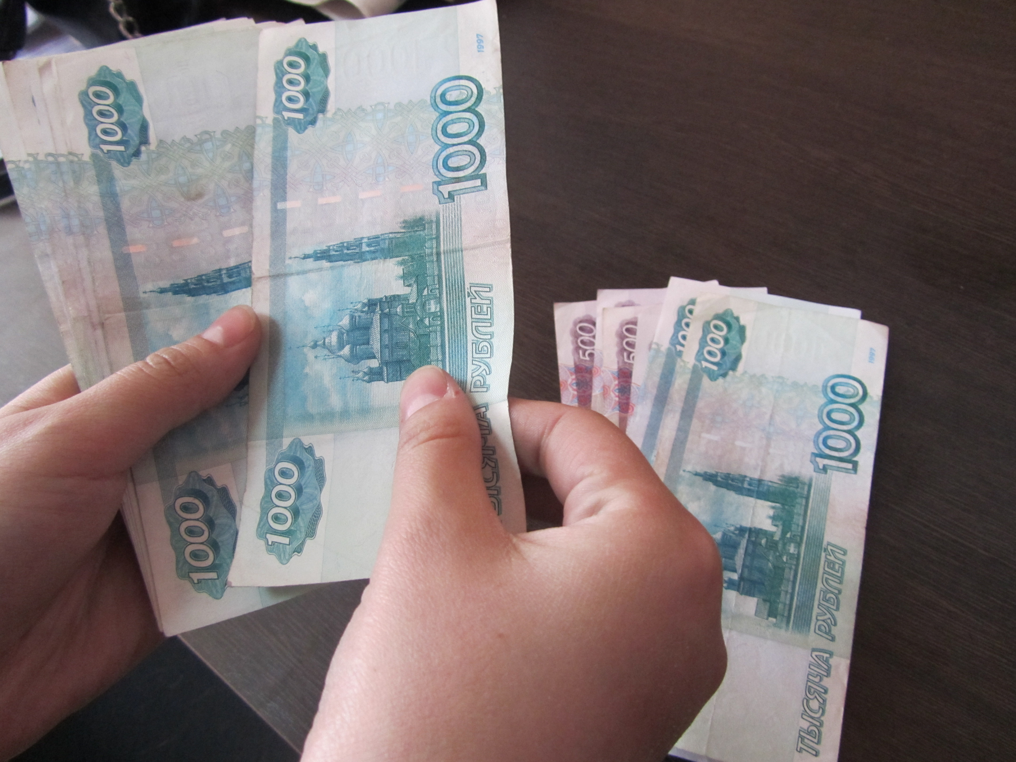 В Мордовии за взятку в 20 миллионов рублей задержаны четыре человека