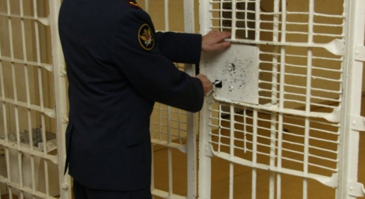 Заключенные колонии в Мордовии воткнули себе в животы гвозди в знак протеста?