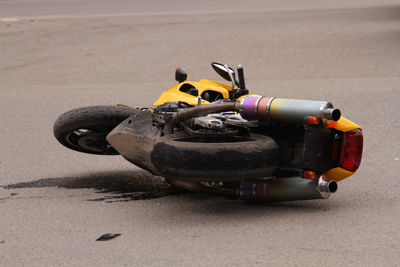 Мотоциклист скончался в реанимации после тройного ДТП в Рузаевке