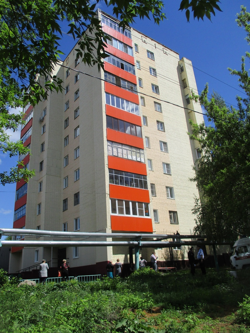 Трагедия в Рузаевке: семилетняя девочка выпала с балкона шестого этажа