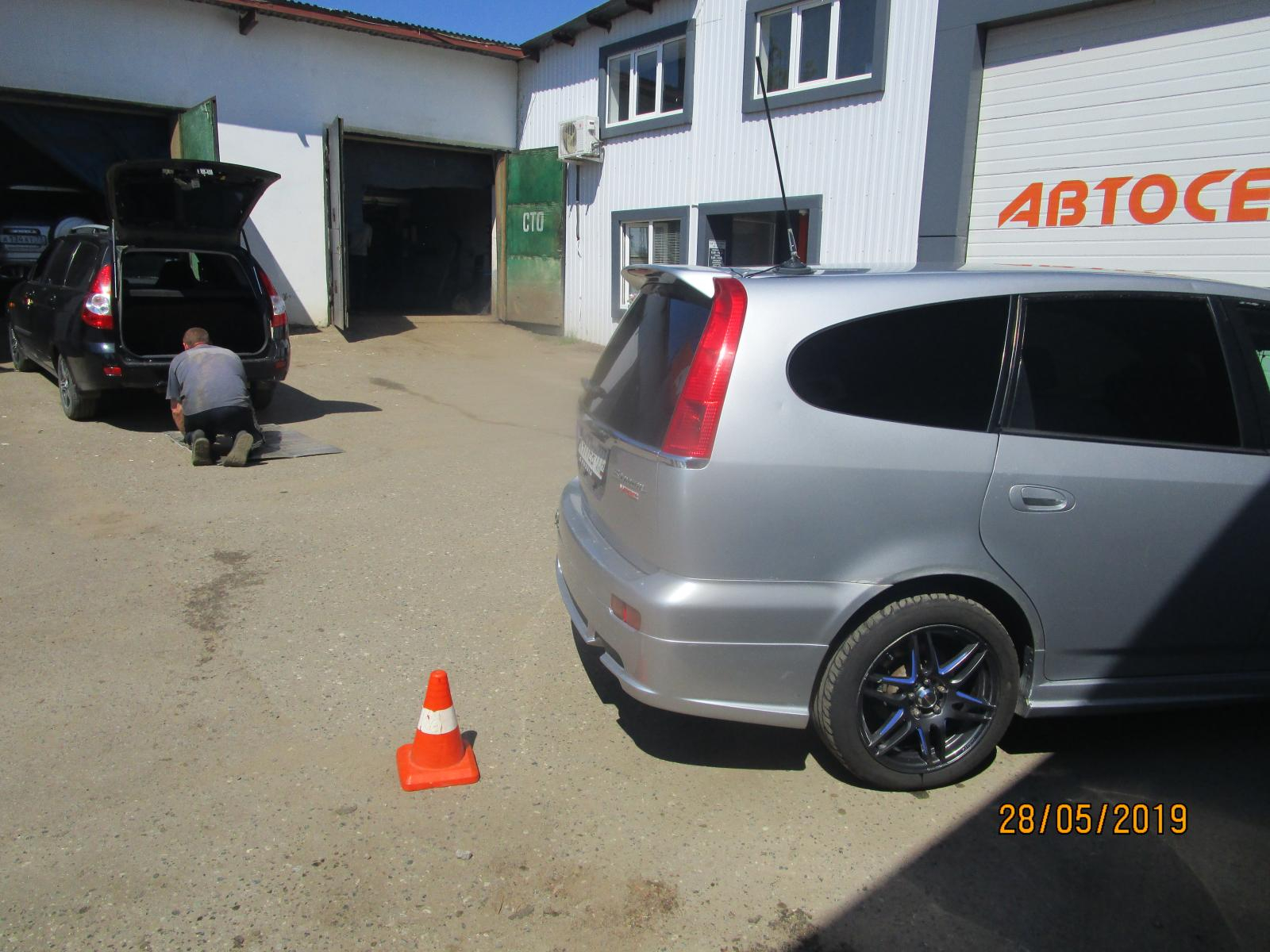 Невнимательный водитель «Хонды» сбил 70-летнюю жительницу Саранска на парковке у автосервиса