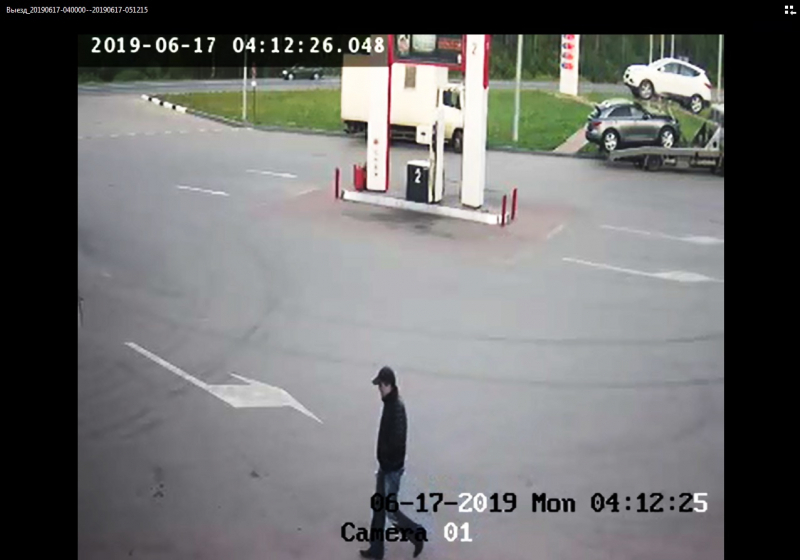 В Мордовии неизвестные украли деньги у спящего дальнобойщика