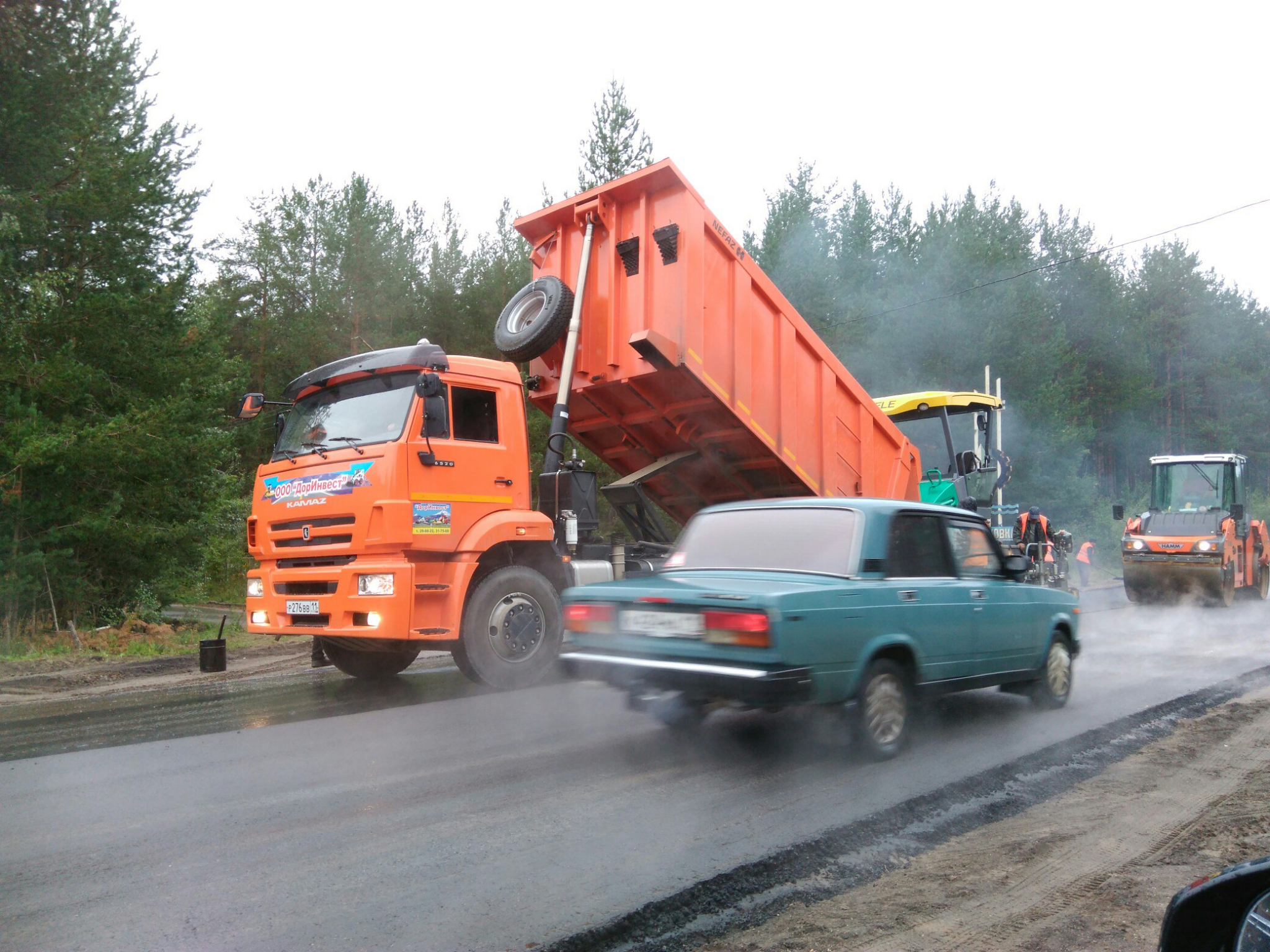 В одном из районов Мордовии ремонтируют проблемный участок дороги
