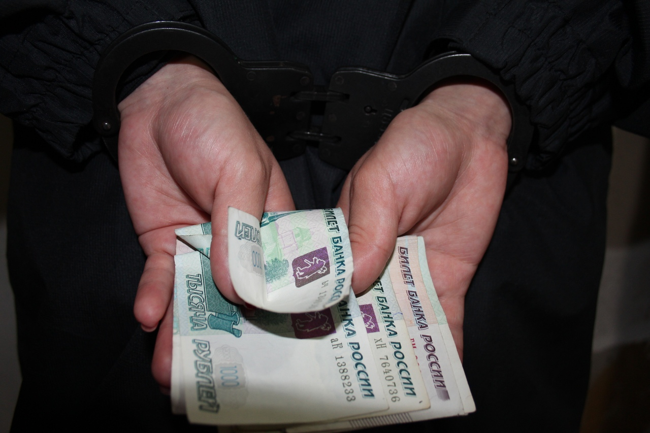 В Саранске бывший инспектор спецбатальона ГИБДД ответит за получение взятки
