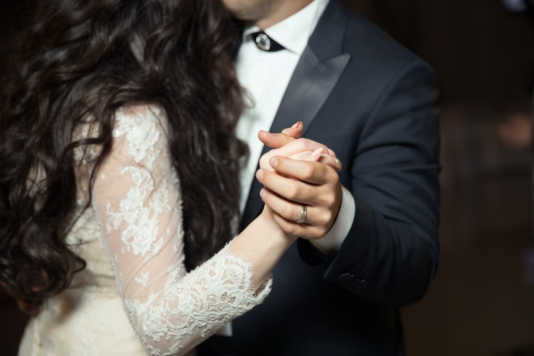 Мордовия оказалась аутсайдером среди регионов по количеству свадеб