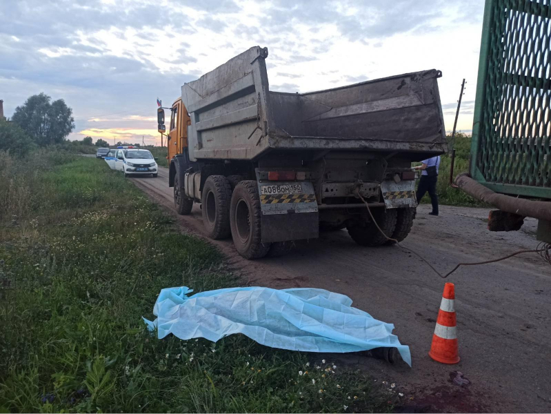 Молодой житель Мордовии погиб под колесами трактора