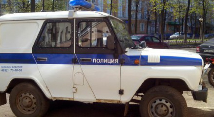 В Мордовии мужчина набросился с кулаками на полицейского