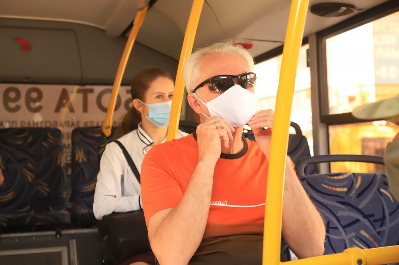 В Саранске продолжаются рейды по проверке соблюдения антиковидных мер в общественном транспорте