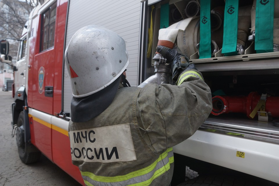 Вчера в Зубово-Полянском районе Мордовии спасатели тушили пожар в торговом центре