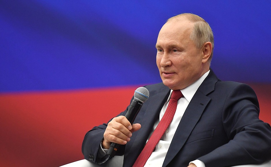 Путин предложил выплатить всем пенсионерам России по 10 тысяч рублей