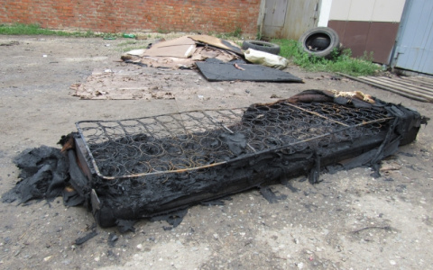 В Саранске при пожаре в шиномонтаже погиб мужчина (ФОТО)