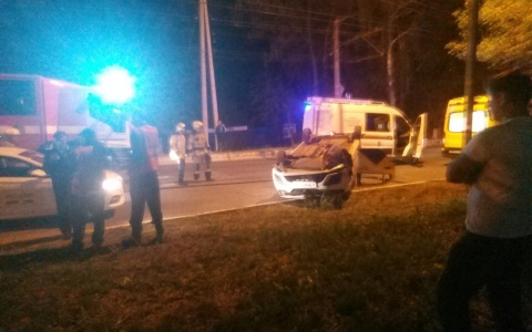 Два автомобиля такси столкнулись в Саранске: пострадали женщина и ребенок