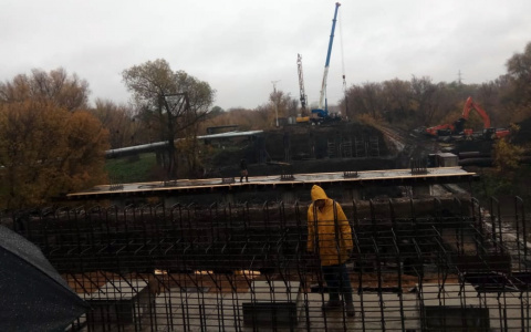 Мэр Саранска проинспектировал ход строительства мостов на Северо-Восточном шоссе