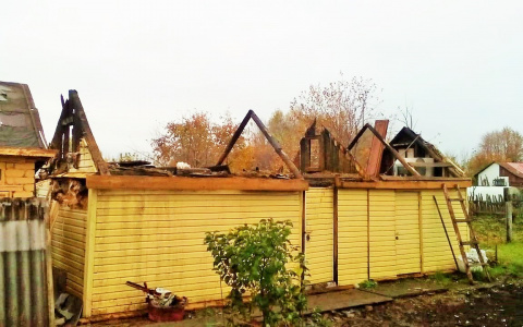 В МЧС Мордовии рассказали подробности пожара, при котором пенсионерка отравилась угарным газом