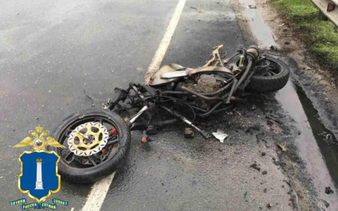 Страшная авария на трассе «Саранск – Ульяновск»: погибла девушка-байкер