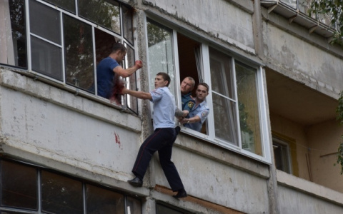 Верховный суд не смягчил приговор жителю Саранска, который пытался выбросить дочку с балкона