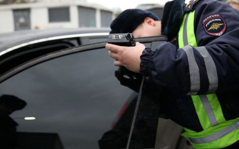В Саранске 24 водителей оштрафовали за тонировку на стеклах